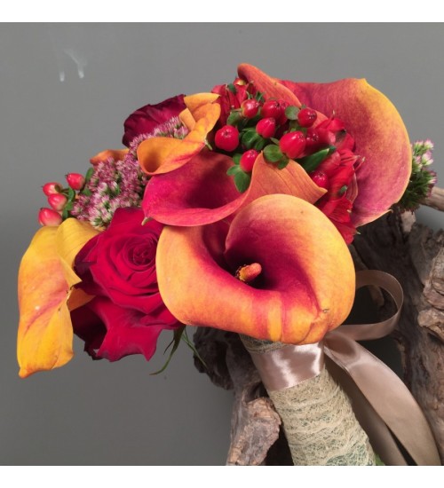 Νυφική Ανθοδέσμη Γάμου Πορτοκάλι Κάλες Κόκινα Λουλούδια